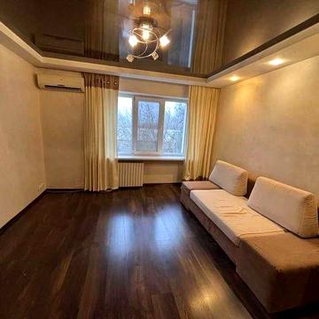 Оренда 2к квартири на вул. Янгеля Академіка 22