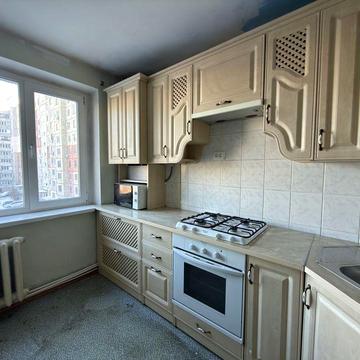 Трикмінатна квартира на Поділлі ! АОГВ