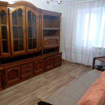 Трехкомнатная квартира на  5-й Фонтана