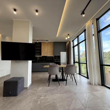 Олегівська вул., 1