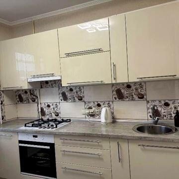 Продам 2 - х кімнатну квартиру м. Камʼянське