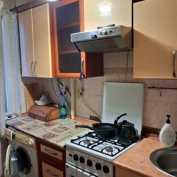 Сдам 2-х комнатную квартиру 4000грн+ коммуналка