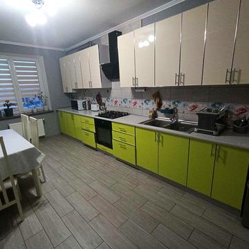 Здам трехкімнатну квартиру .