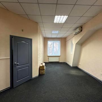 Сергія Подолинського вул. (Благоєва), 31г