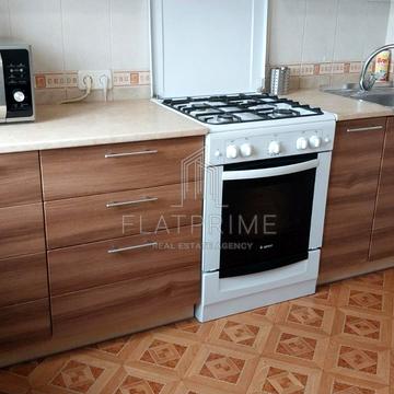 Пантелеймона Куліша вул. (Челябінська), 1