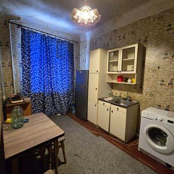 Продам 2х комнатную гостинку  на Салтовке