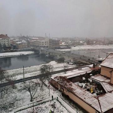 Здається двох кімнатна центр міста Мукачева.