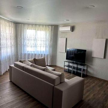 Здається 2к квартира, Спортивна