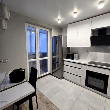 Сдам  новостр. ЖК Ньютона Новые Дома 8500 гр.