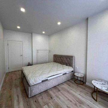 Продаж видової 1 кімн. квартири, вул. В. Брожка 70, Голосіївський р-н