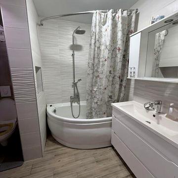 Продаж 3к Квартира Моторобудівників проспект