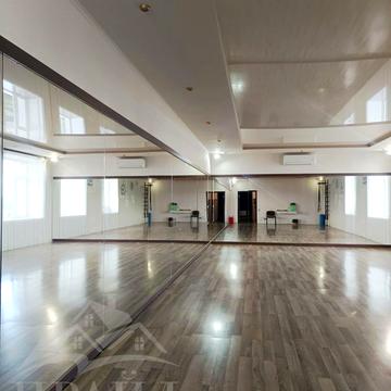 Привокзальна вул., 15