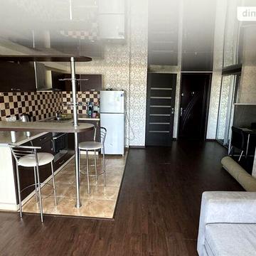 Довгострокова оренда 1к Квартира Тополина вулиця