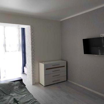 1-кімнатна в новобудові ЖК «Західний». АГВ, ремонт, всі меблі.