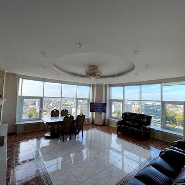 Сдам 4-х кімнатну квартиру в центрі міста |Мала Арнаутська