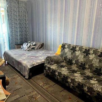 Продам 1 кімнатну квартиру в центрі