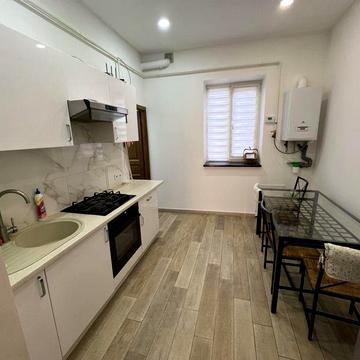 Здається в оренду 2 кім. Квартира Центр