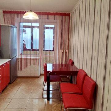 Оренда 2к.кв вул. Космічна