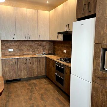 Абрикосова вул., 14