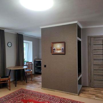 Здається 2-кімнатна біля ТРЦ"Київ"