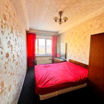 ОРенда 3 кімн АНтонова 15а Севастопольска Площа