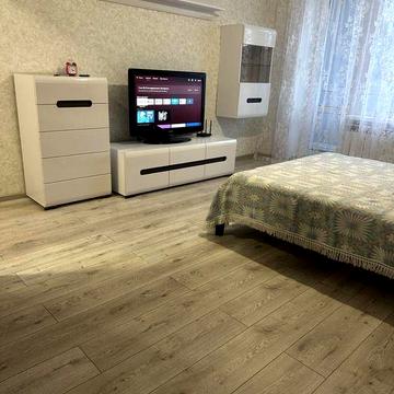 Продам 1 комнатную квартиру с евро ремонтом в центре города. ЖК Осбб