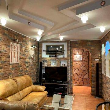 2х окрема із сауною. Метро Голосіївська - 50м. Газ.