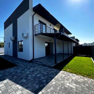 Продаж дюплекс ,з гаражем  ,газ