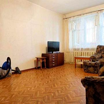 Продам 3 комнатную квартиру на Новосельского