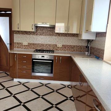 Оренда будинку на Каскаді (до зупинки 6 хв. ),все, як на фото.Вільно