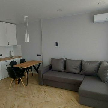 Столичне шосе, 3