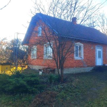 Будинок біля лісу і ріки, газ світло , резервне живлення, меблі