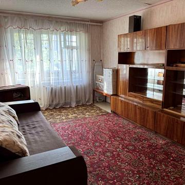 Олександра Поля просп. (Кірова), 42-А