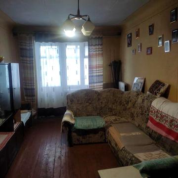 Продам 2 кімнатну  квартиру