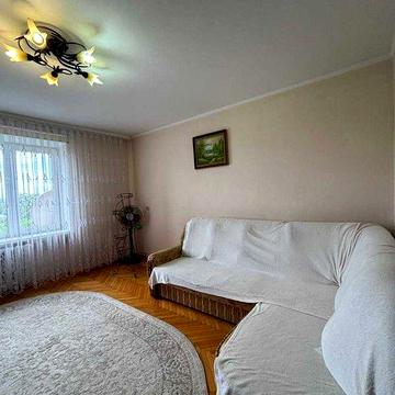 Оренда 2к  з виглядом на озеро 16000