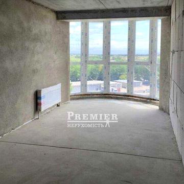 Продам трикімнатний пенхаус на Семена Палія