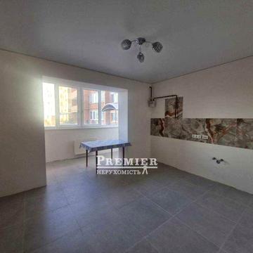 У продажу 1 кімн. квартира з новим ремонтом