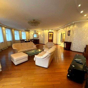 Оренда 4к 246 кв.м. вул. Ірининська, 5/24 Майдан Незалежності