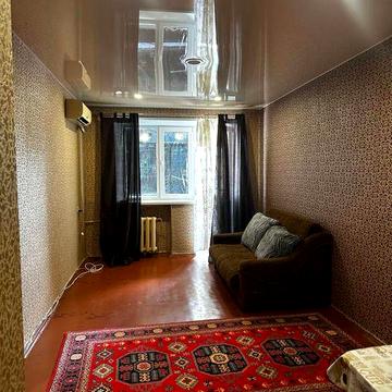 Сдам 2-комнатную квартиру в центре, ул. Криворожская