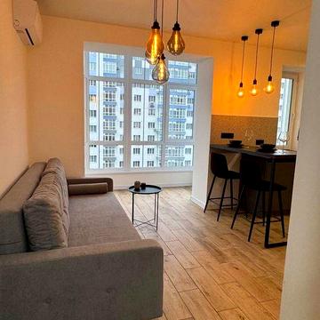 Оренда стильної  1 км квартири в центрі міста