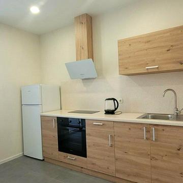 Ревуцького вул., 40-Б