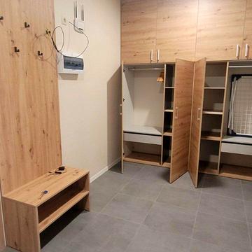 Ревуцького вул., 40-Б