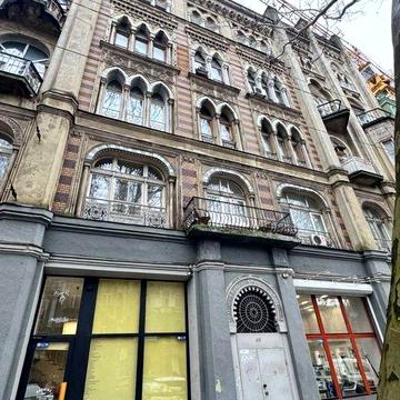 Квартира с лифтов в историческом центре Одессы