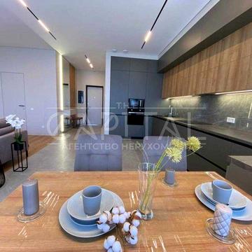 Простора і затишна ВАУ 2-кімнатна квартира в елітному ЖК Tetris Hall