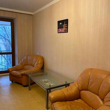 Сдам 2-х ком. квартиру на Ген. Петрова.