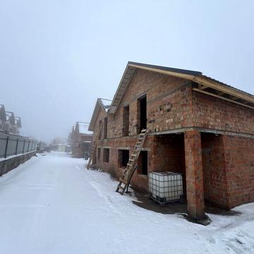 Продається будинок-дуплекс на Мальованці - 10 хвилин від Центру