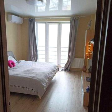 Метро Деміївська, тепла новобудова, є генератор!