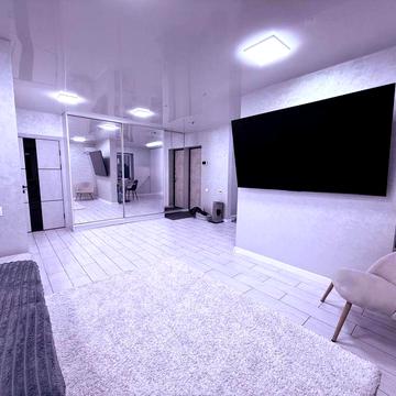 Продам 2-к квартиру! С ремонтом