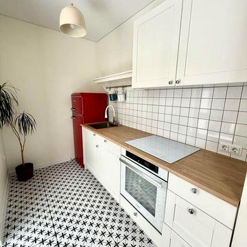 Продам квартиру з ремонтом та меблями в новобудові ЖК Новий Форт