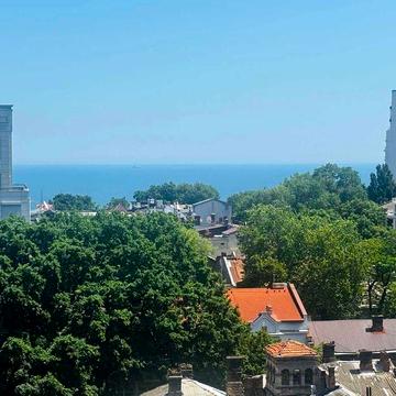 2 ком. квартира Французский бульвар Терраса